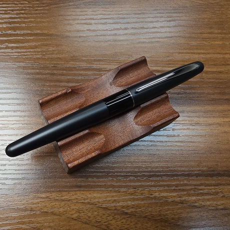 Pilot Metropolitan Rollerball Pen Plain Black