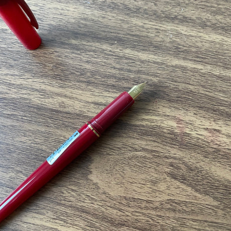 Platinum Desk Pen Red Uncapped