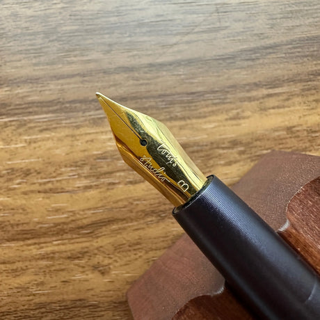 Tom's Studio Studio Pocket Fountain Pen Iris Nib Up-Close