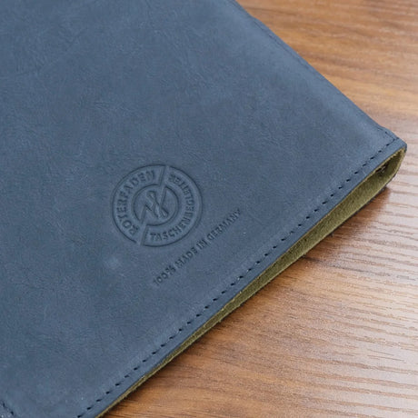 Roterfaden Taschenbegleiter SO_26 A5 Blue Leather Imprint