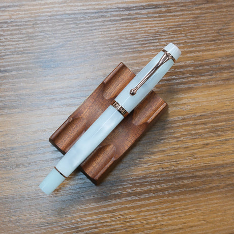 Opus 88 Harmony Fountain Pen Cloud Dancer Capped