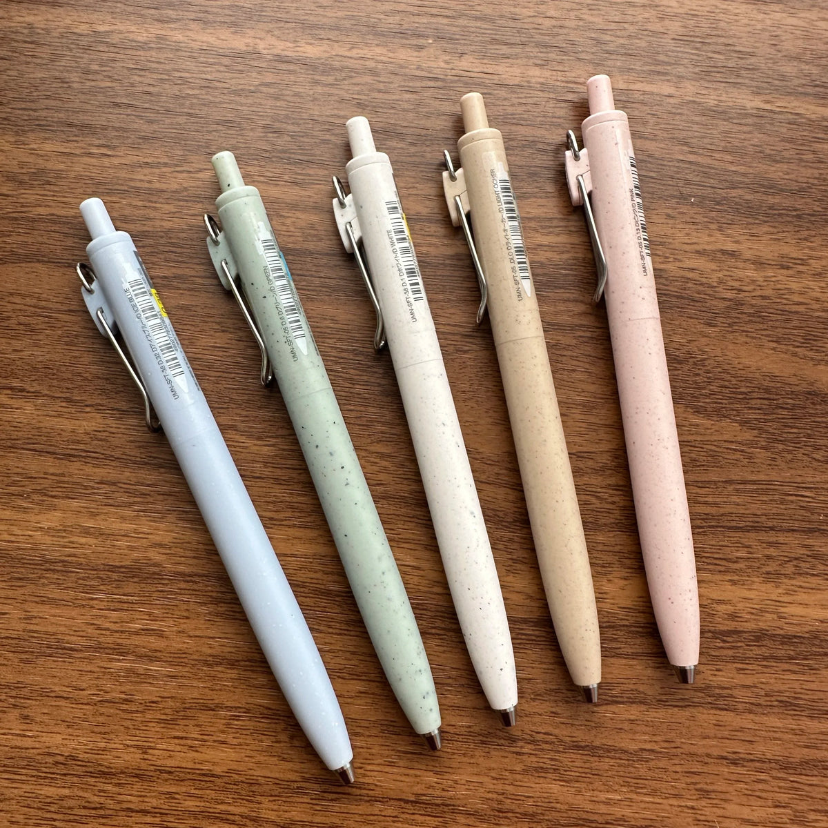 Uni-ball One F Series Gel Pen / Earth Texture