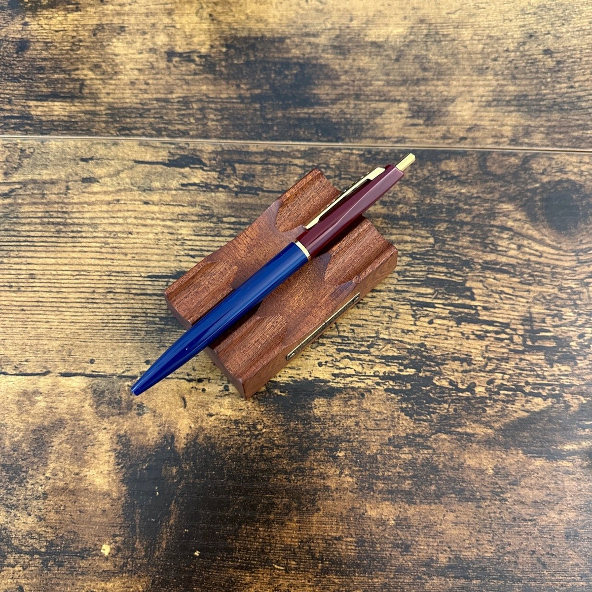 Anterique .5mm Ballpoint Pen Navy + Maroon