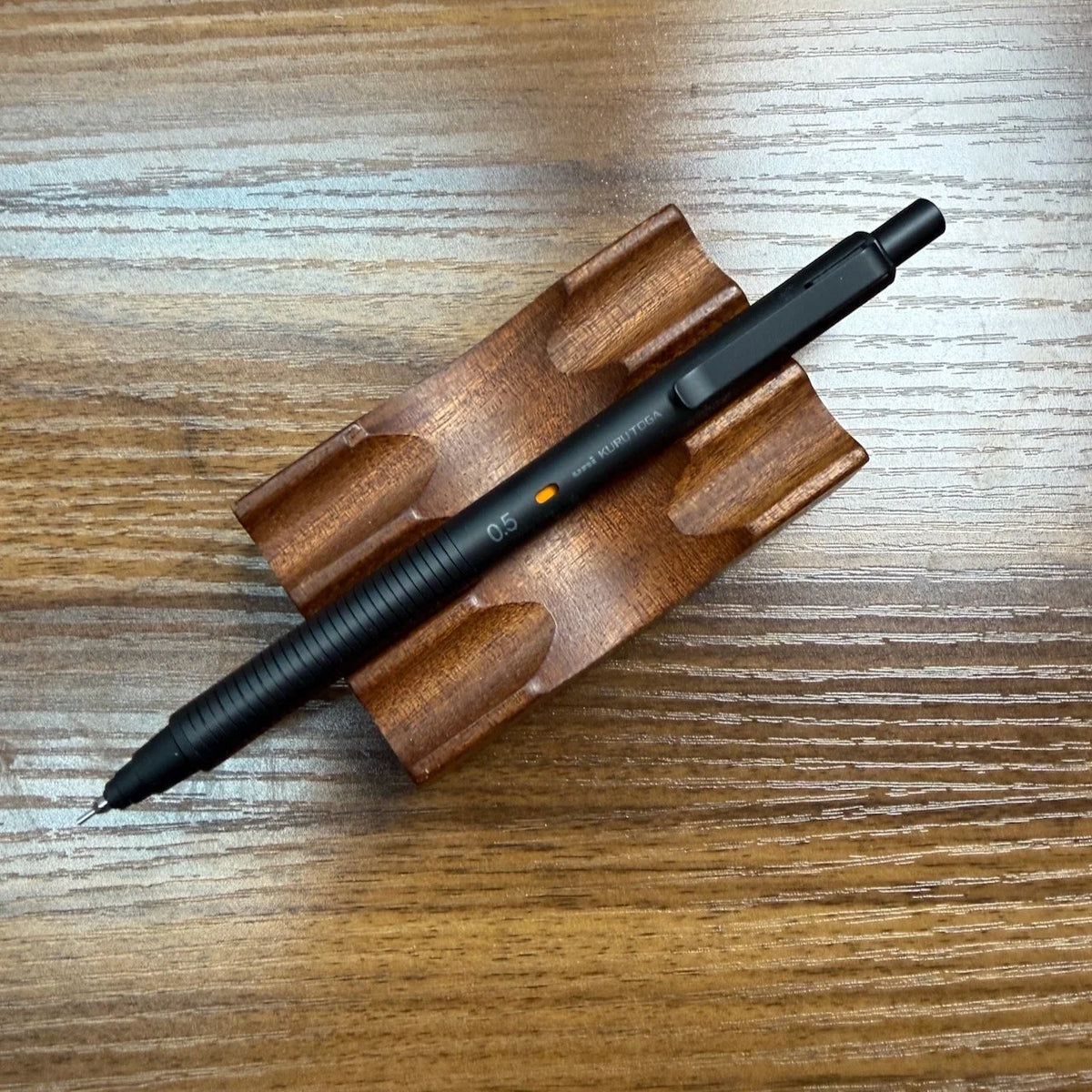 Uni Kuru Toga Mechanical Pencil / Metal