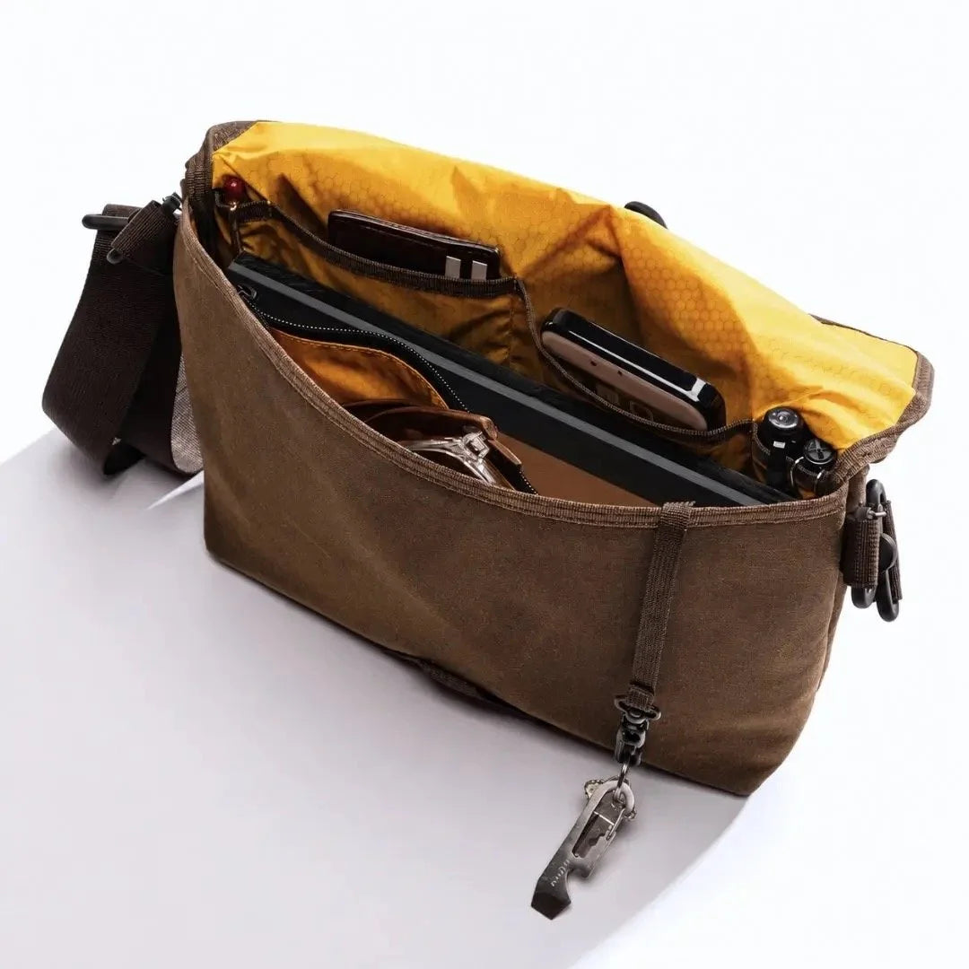 Lochby Field Sling Plus Standing