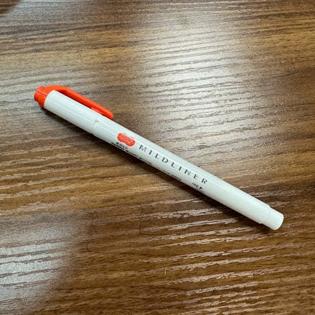 Zebra Mildliner highlighter with bold and fine tips in Marigold (MMGO)
