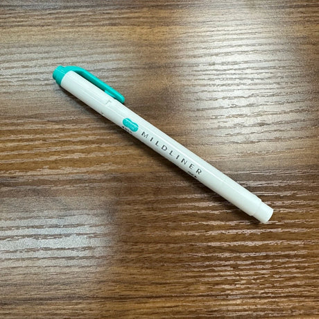Zebra Mildliner highlighter with bold and fine tips in Summer Green (MSG)