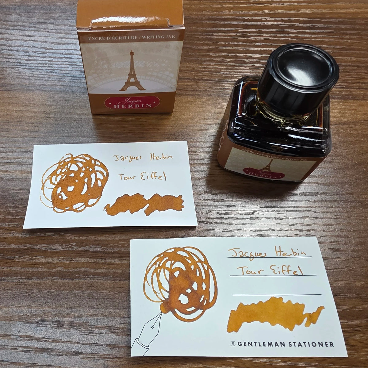 Herbin Les Couleurs de paris Tour Eiffel Ink Bottle and Swatch