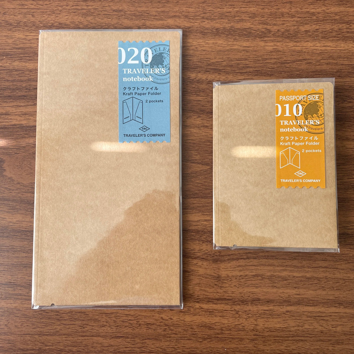 TRAVELER'S Notebook Kraft Folder Standard and Passport Compared