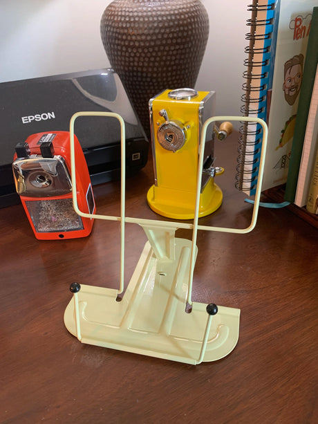 Hightide Co. Metal Book Stand