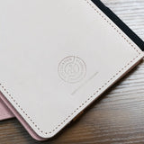 Roterfaden Taschenbegleiter LTD_039 A5 Rear Imprint on Natural Leather