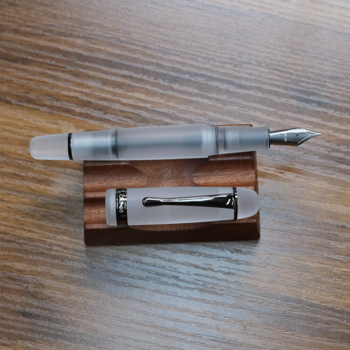 Opus 88 Jazz Demonstrator Fountain Pens Jazz Holiday Uncapped