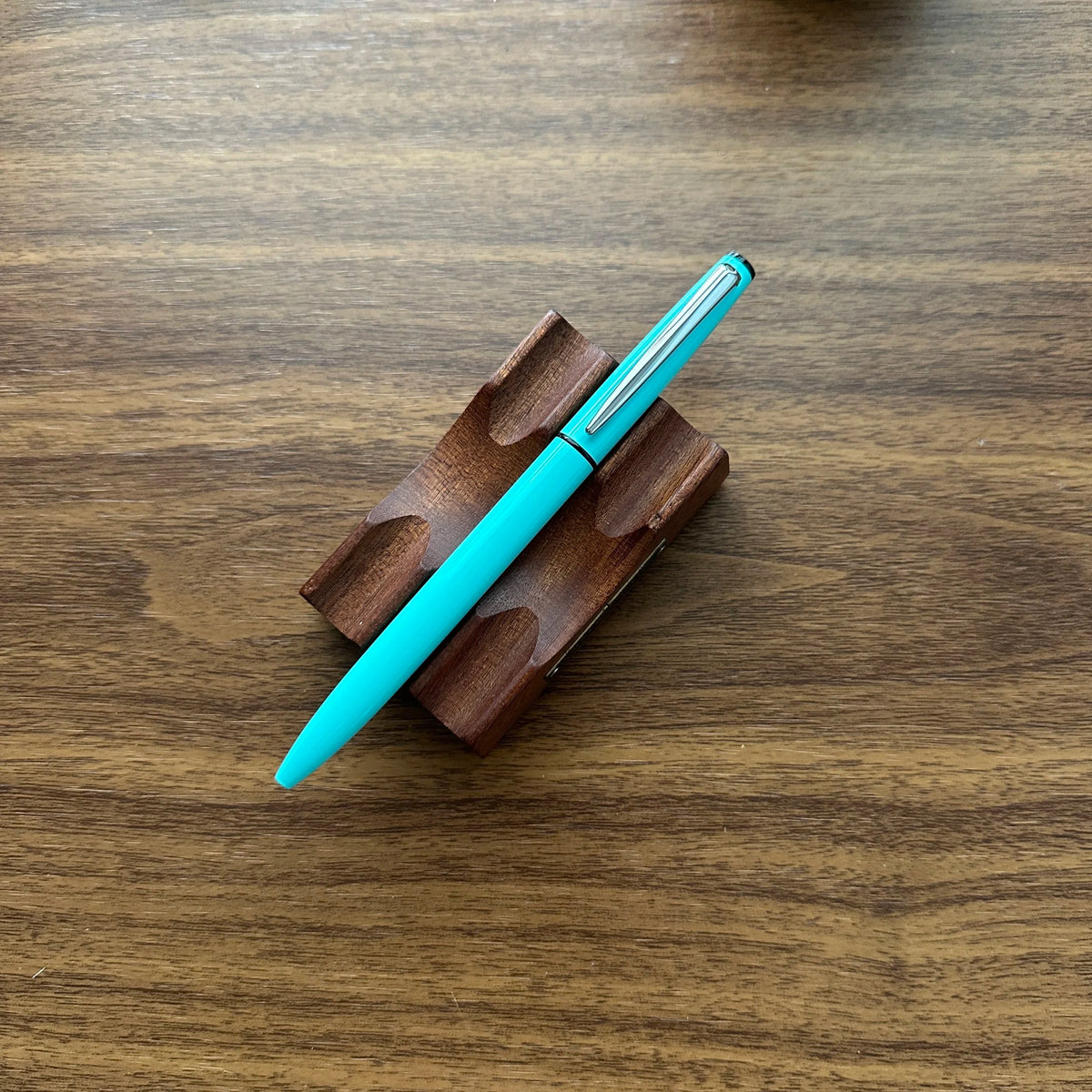 Uni Mitsubishi Jetstream Prime Ballpoint Pen