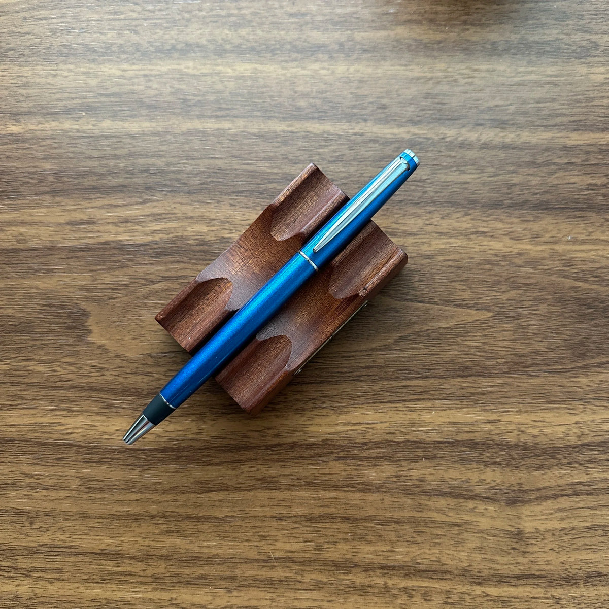 Uni Mitsubishi Jetstream Prime Ballpoint Pen