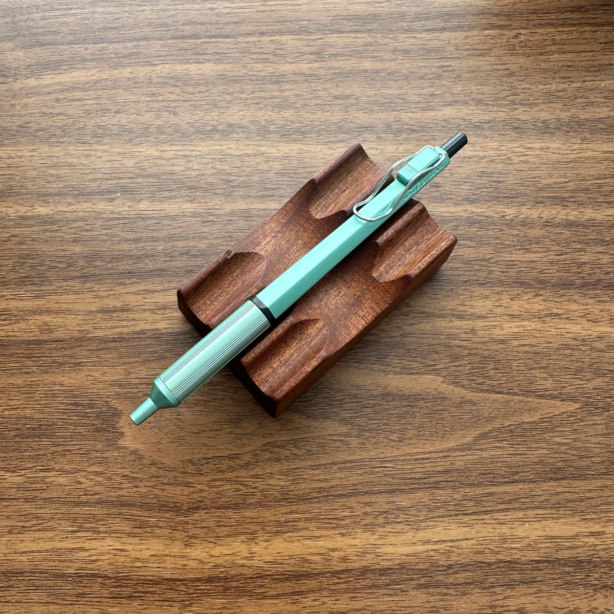 Uni Jetstream Edge Ballpoint Pen
