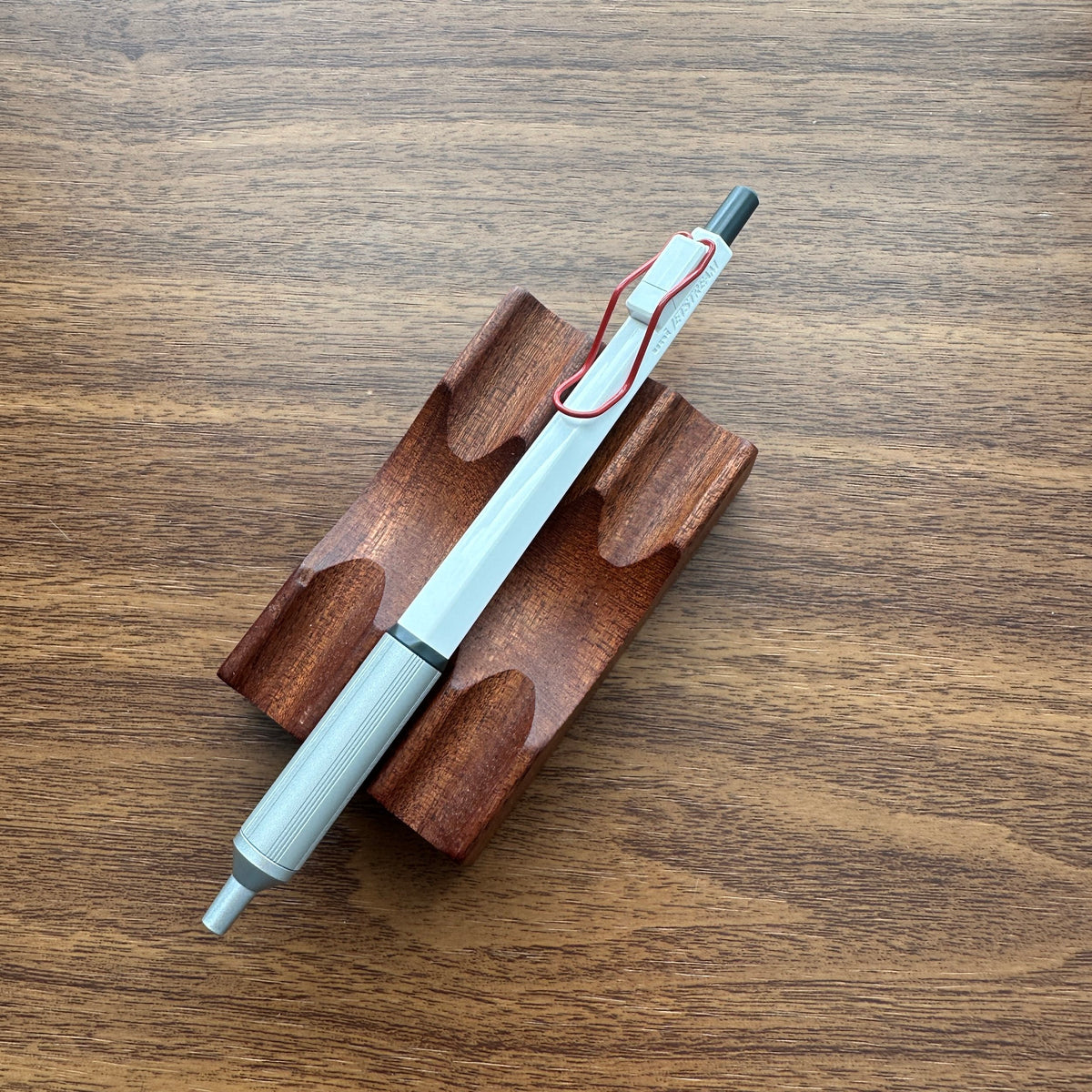 Uni Jetstream Edge Ballpoint Pen