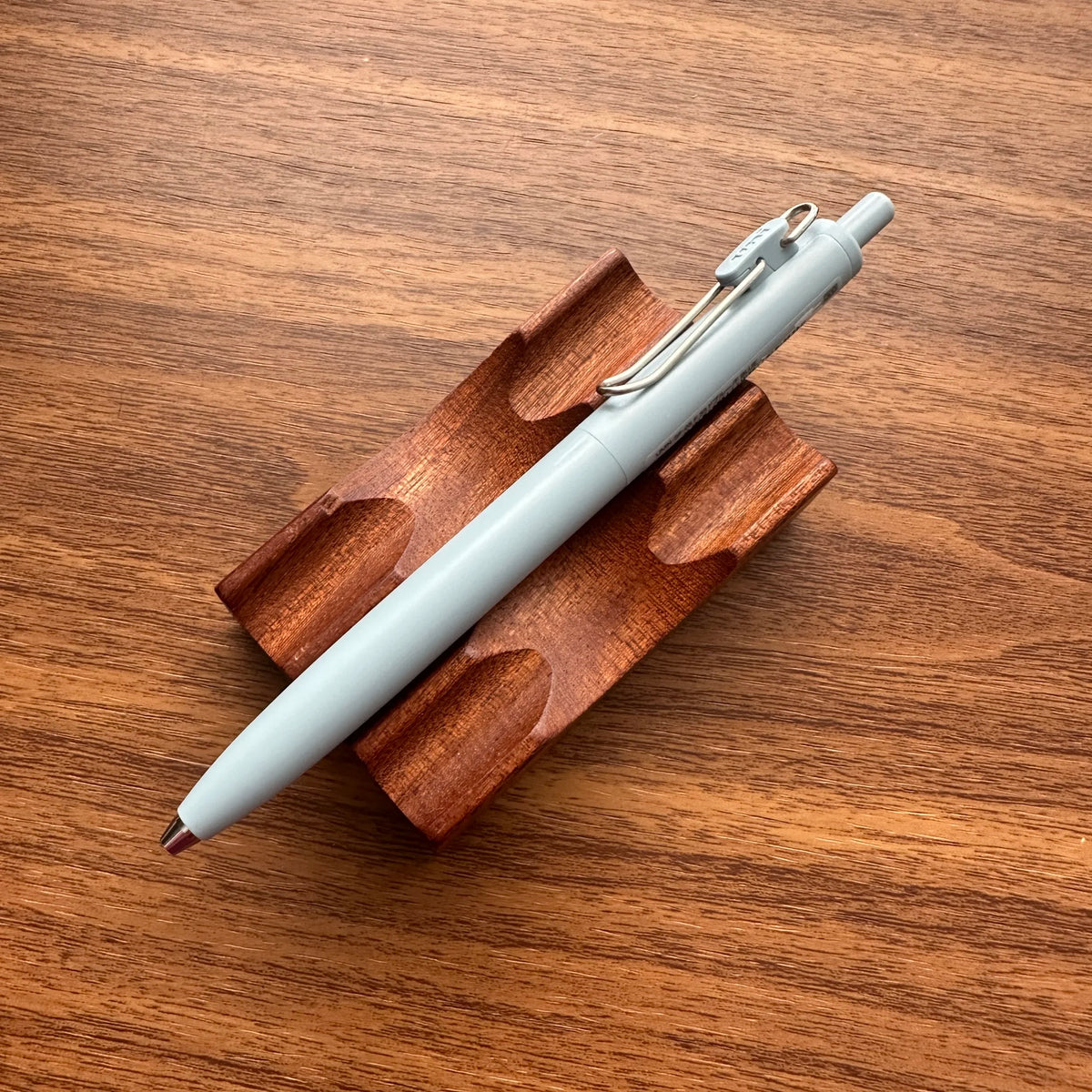 Uni-ball One F Series Gel Pen / Standard