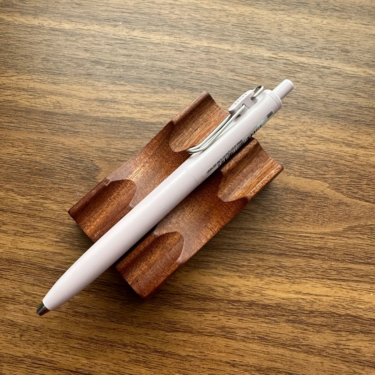 Uni-ball One F Series Gel Pen / Standard