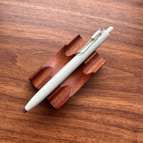 Uni-ball One F Series Gel Pen / Earth Texture