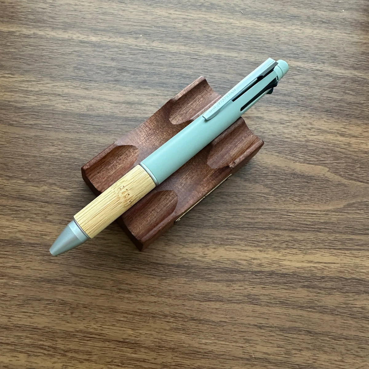 Uni Jetstream 4&1 Multi Pen Bamboo Edition