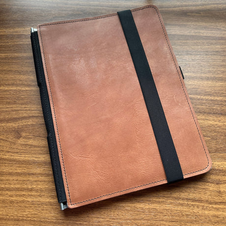 Roterfaden Taschenbegleiter A4 BS_20 in Tan Leather with Black Elastic