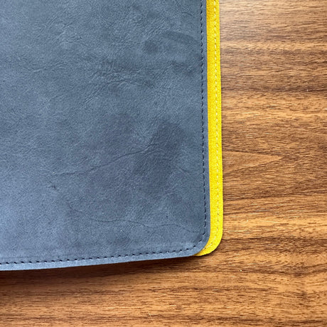 Roterfaden Taschenbegleiter SO_22 A5 with Gold Suede Interior