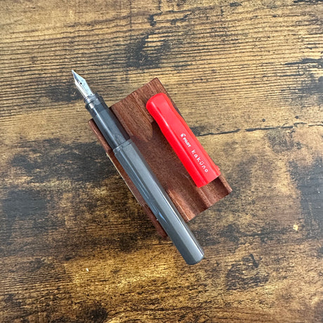 Pilot Madoromi "Drowsy" Series Kakuno Fountain Pen Kakuno Uncapped Example
