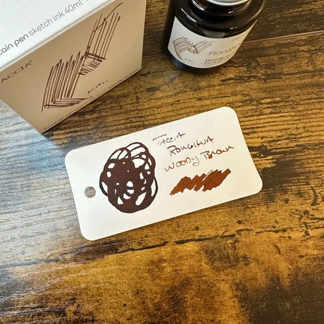 Taccia Roughna Woody Brown Swatch