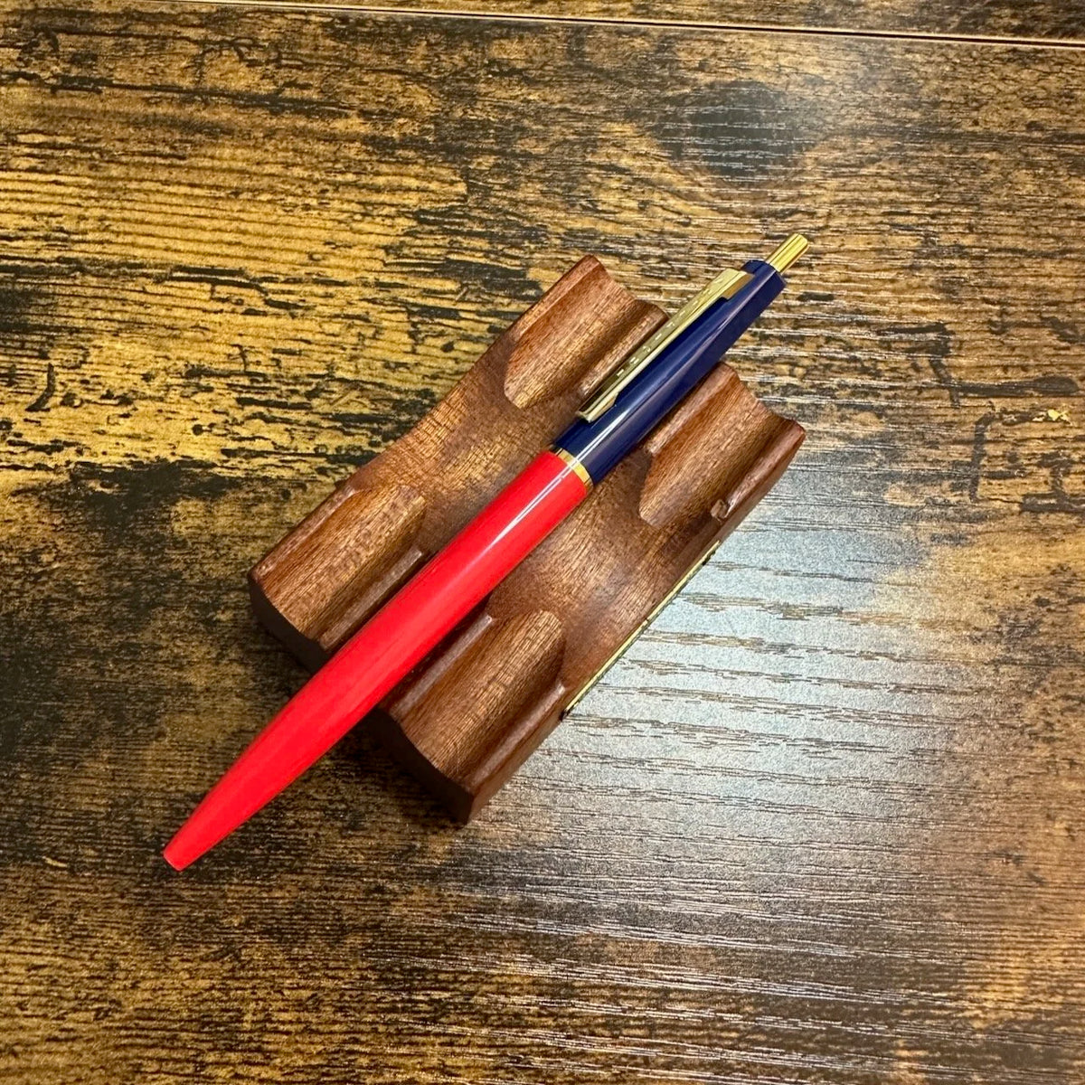 Anterique .5mm Ballpoint Pen Fire Red + Navy Blue