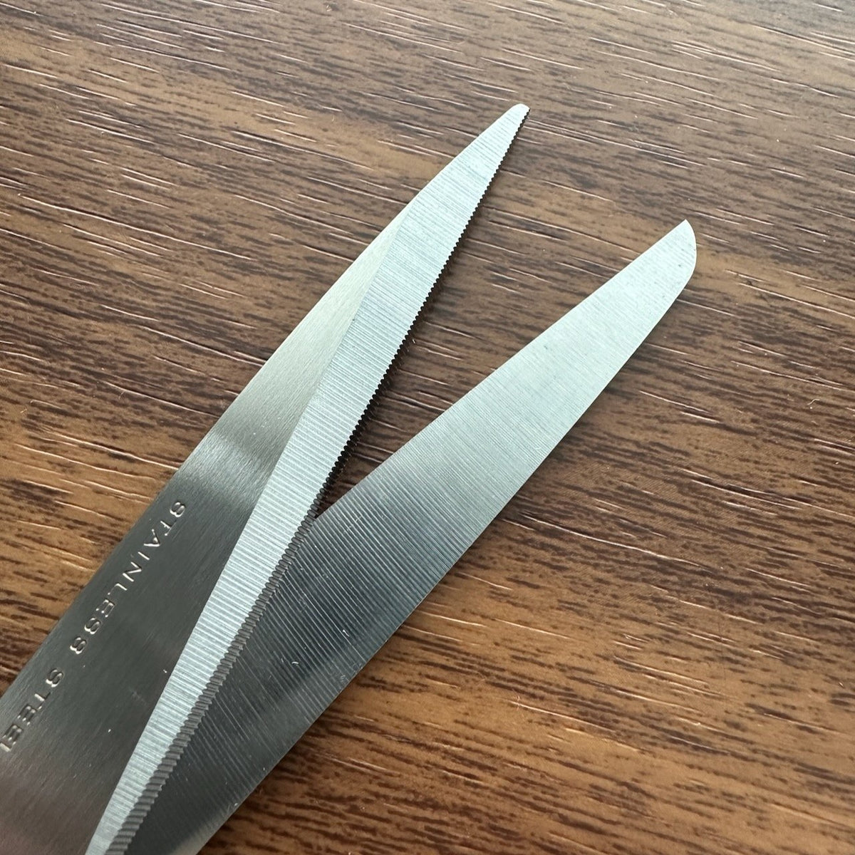 Allex Desk Scissors Serrated Blades