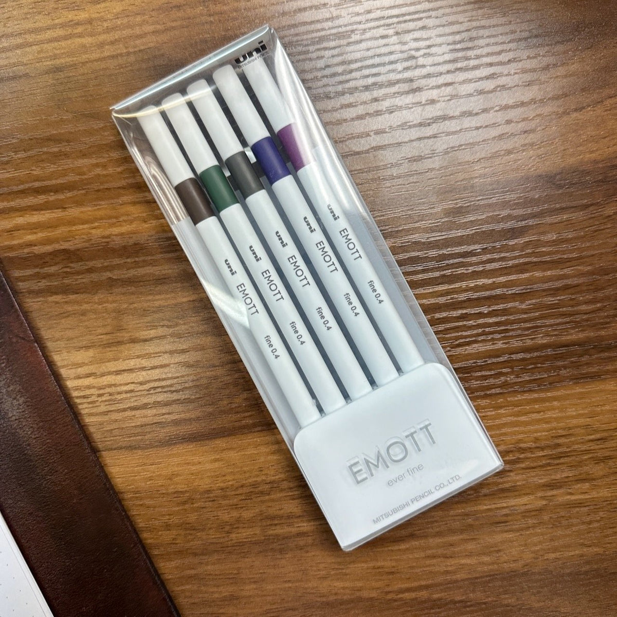 Uni EMOTT Fineliner Sets