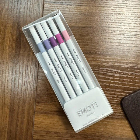 Uni EMOTT Fineliner Sets