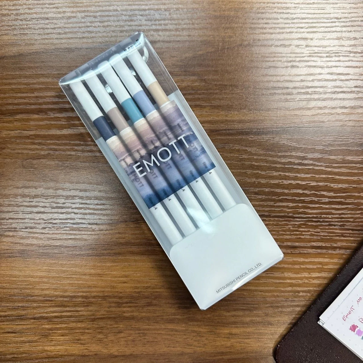 Uni EMOTT Fineliner Sets