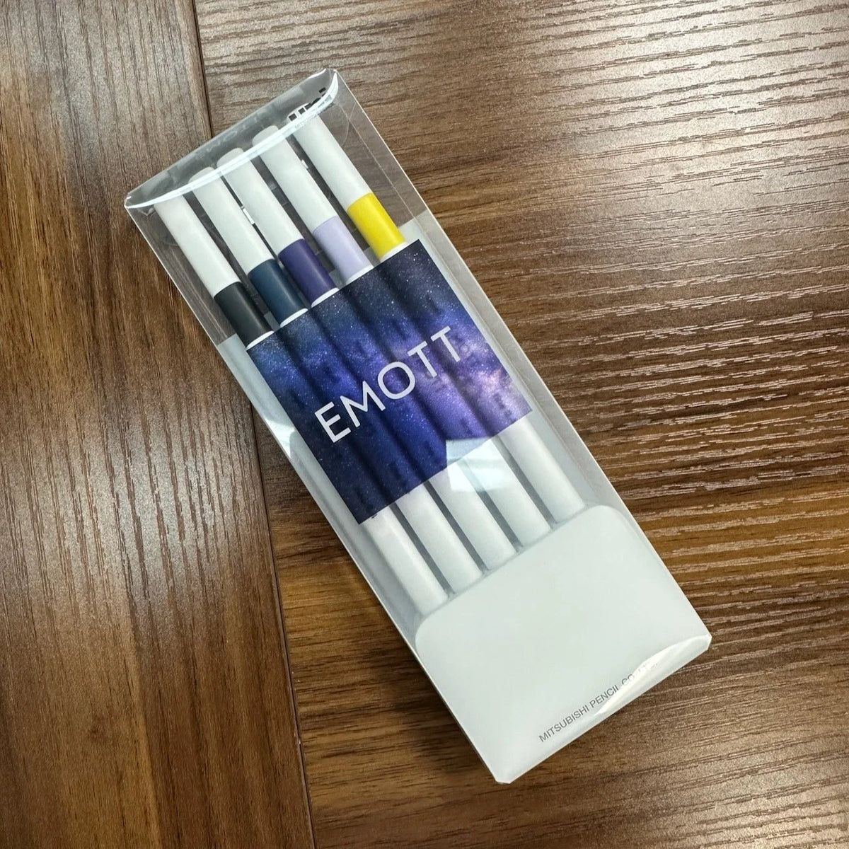 Uni EMOTT Fineliner Sets