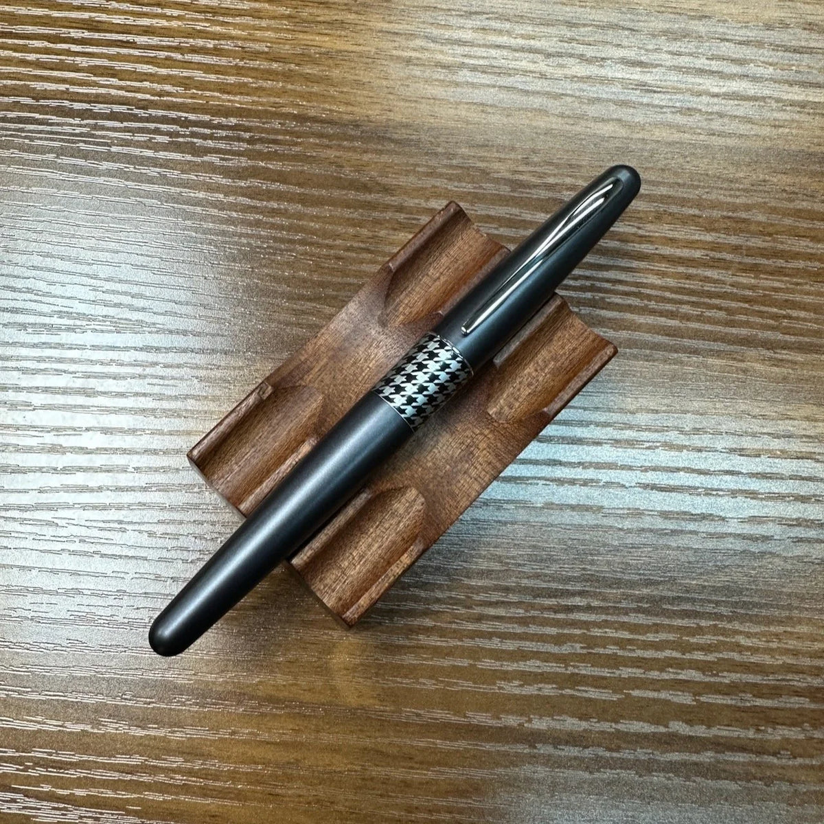 Pilot Metropolitan Fountain Pen Retro Pop Grey