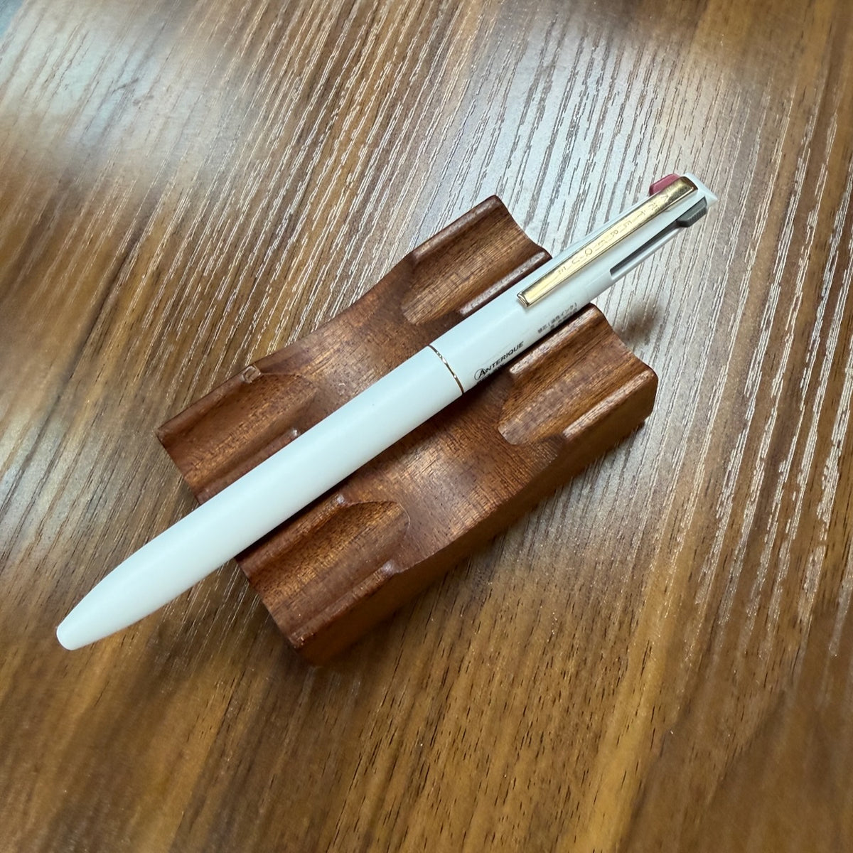 Anterique Stationers 3-Color Multi-Pen Snow White