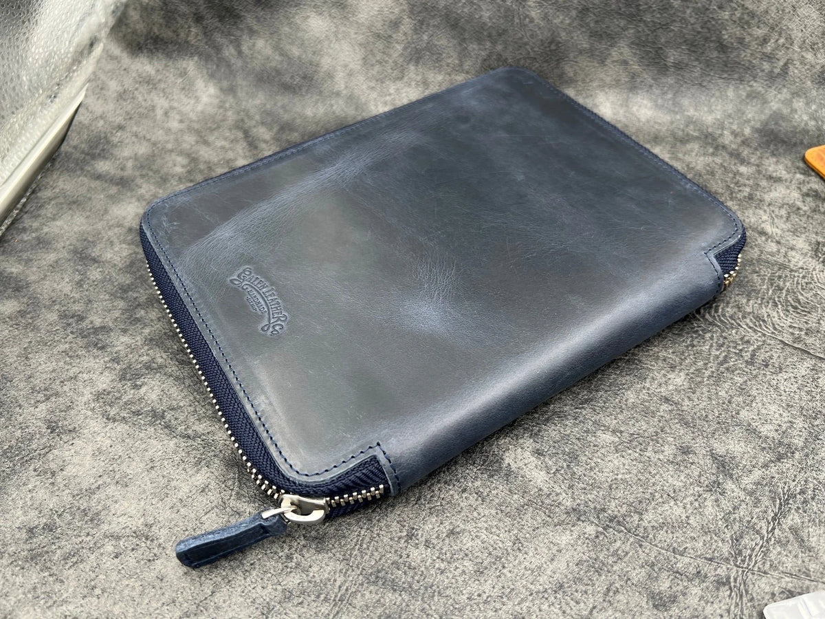 Galen Leather 10 Pen Case with A5 Notebook in Crazy Horse Grey