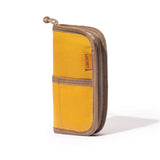 Lochby Quattro v2 Honey Showing Exterior of Case Closed