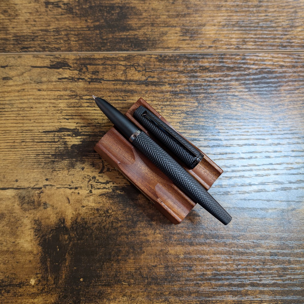 Diplomat Viper Fountain Pen Uncapped on Pen Stand