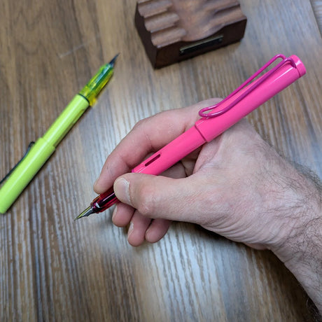 Lamy Safari Special Edition Neon Pink Fountain Pens Posted