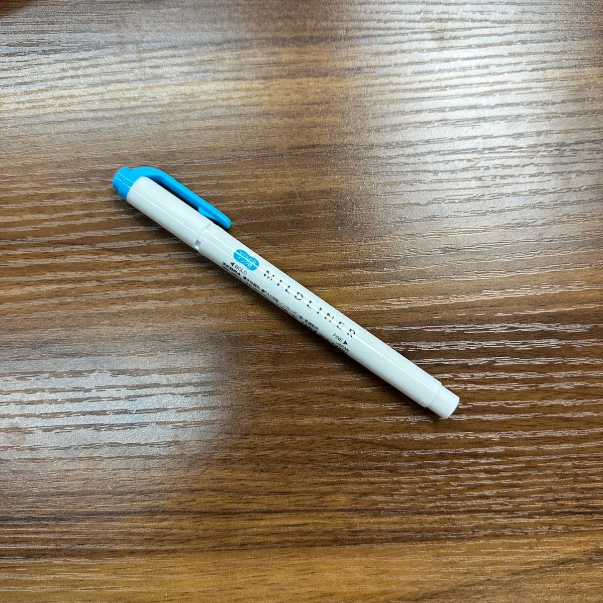 Zebra Mildliner highlighter with bold and  fine tips in Cyan (MCYA)