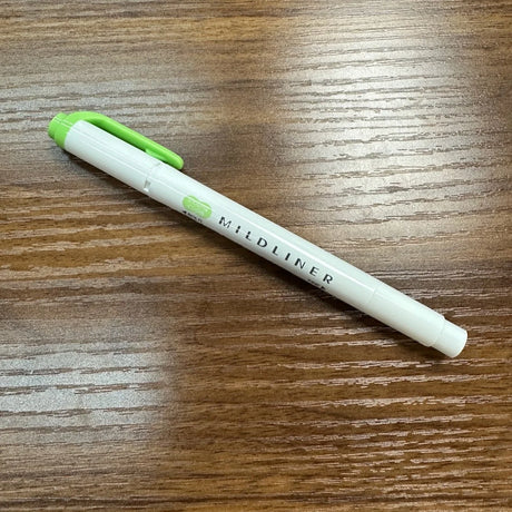Zebra Mildliner highlighter with bold and  fine tips in Green (MG)