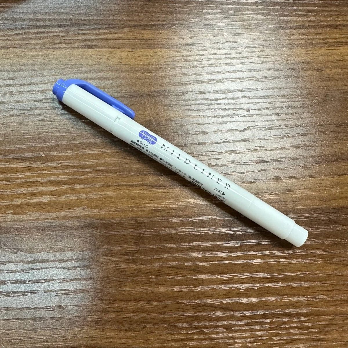 Zebra Mildliner highlighter with bold and  fine tips in Lavender (MLV)