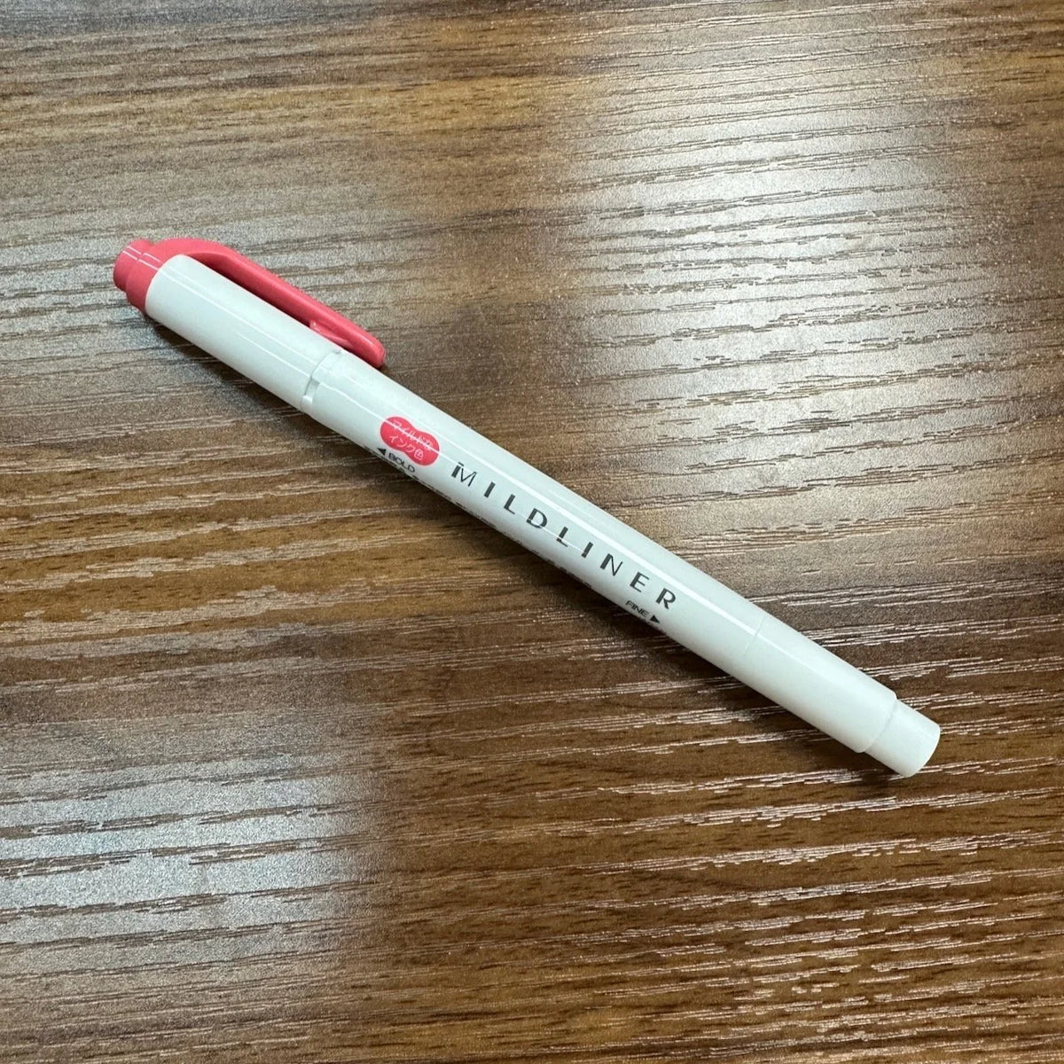 Zebra Mildliner highlighter with bold and  fine tips in Red (MR)