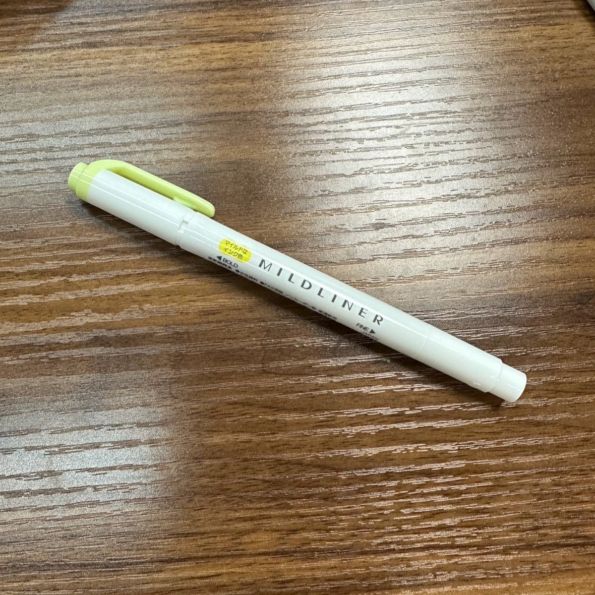 Zebra Mildliner highlighter with bold and  fine tips in Yellow (MY)